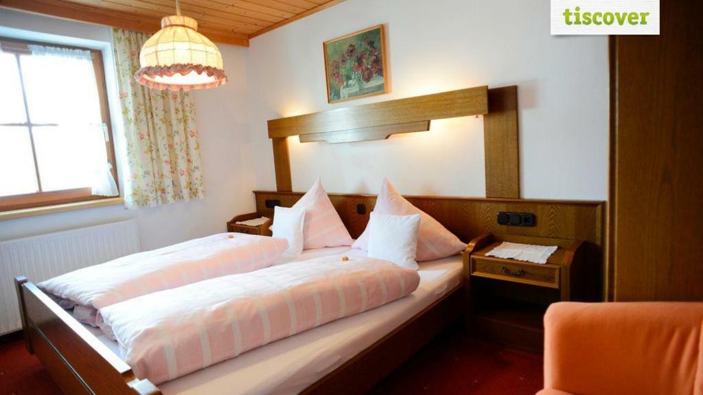 Gastehaus Wolf Hotel Bach  Bagian luar foto